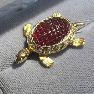 Elegant Gold tone with carved Red stone & Rhinestones Tiny Turtle Brooch